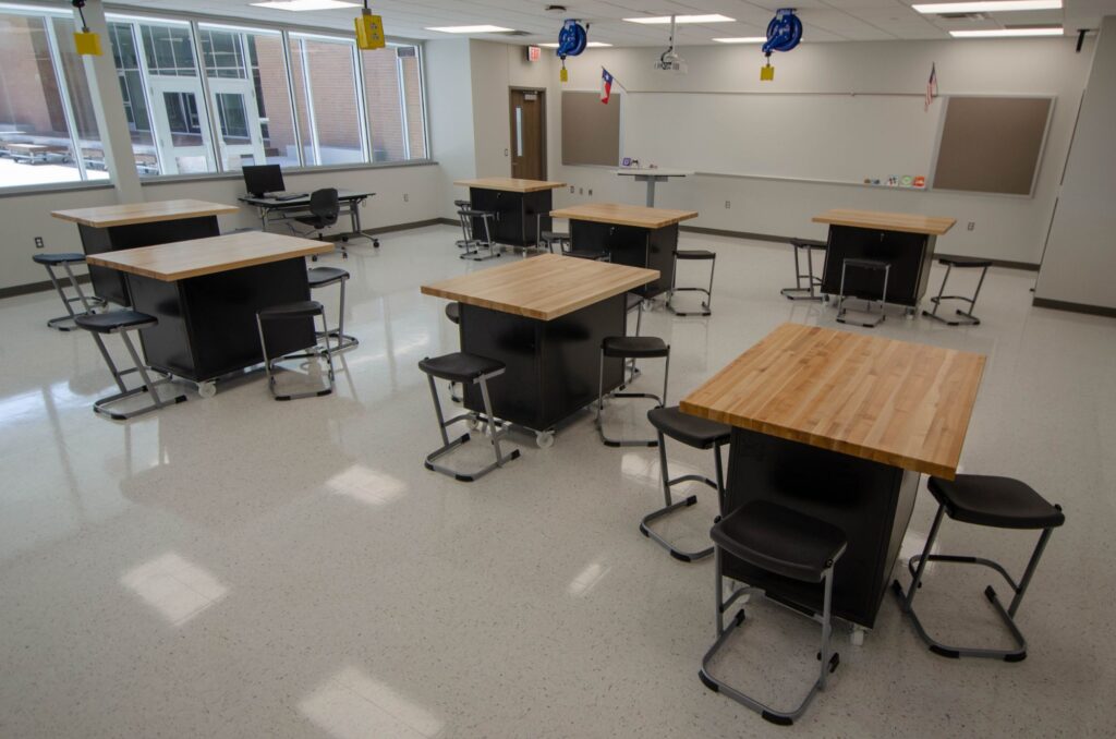 Lone Star Furnishings - Texas School Furniture - DSC 0002