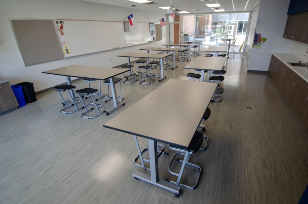 Lone Star Furnishings - Texas School Furniture - DSC 0078