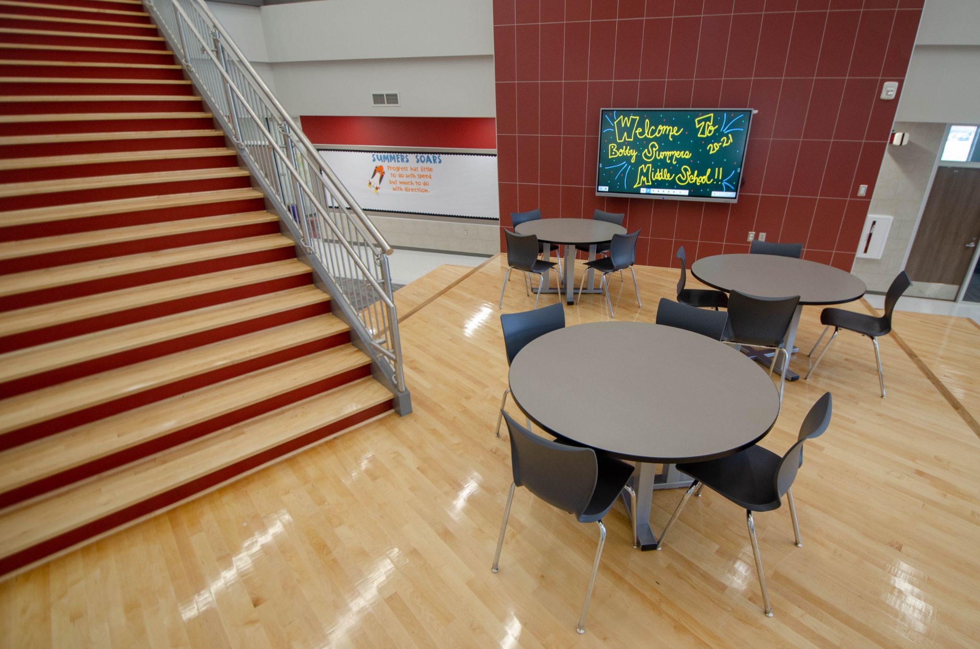 Lone Star Furnishings - Texas School Furniture - DSC 0112 2