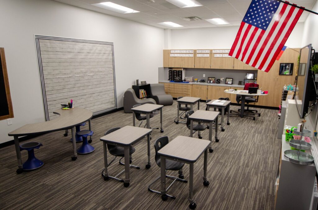 Lone Star Furnishings - Texas School Furniture - DSC 0121