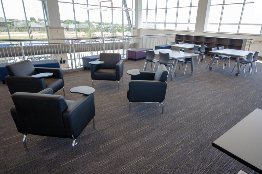 Lone Star Furnishings - Texas School Furniture - DSC 0389