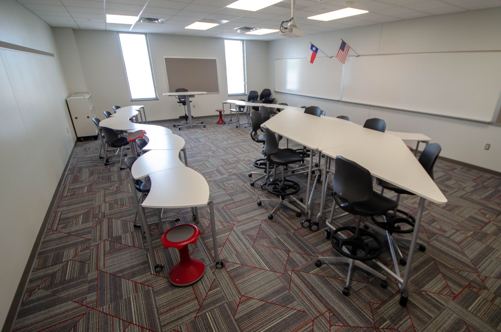 Lone Star Furnishings - Texas School Furniture - DSC 0565