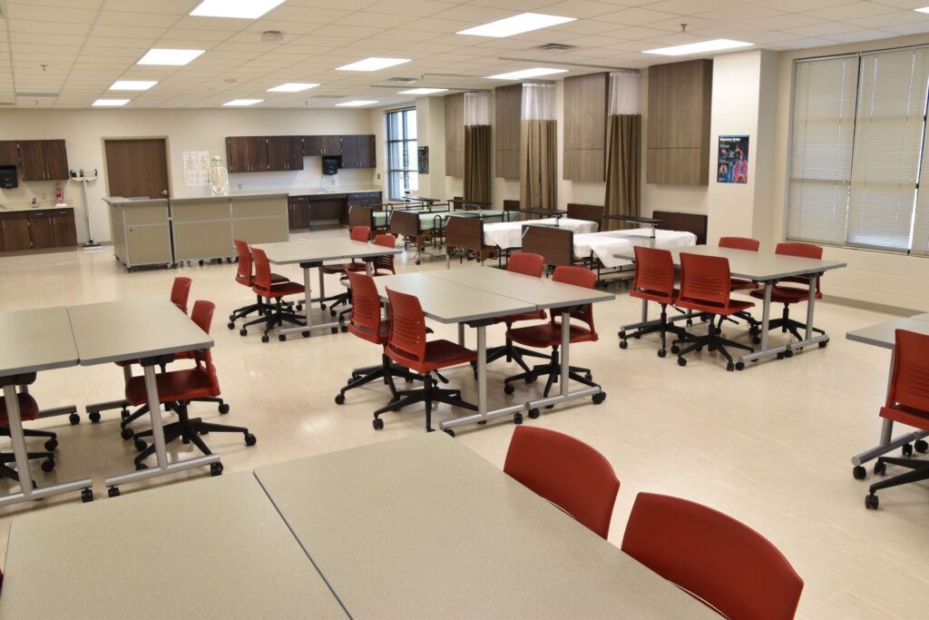 Lone Star Furnishings - Texas School Furniture - DSC 0010