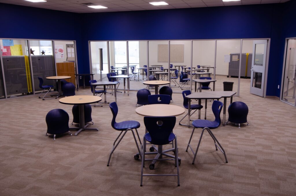 Lone Star Furnishings - Texas School Furniture - DSC 0028