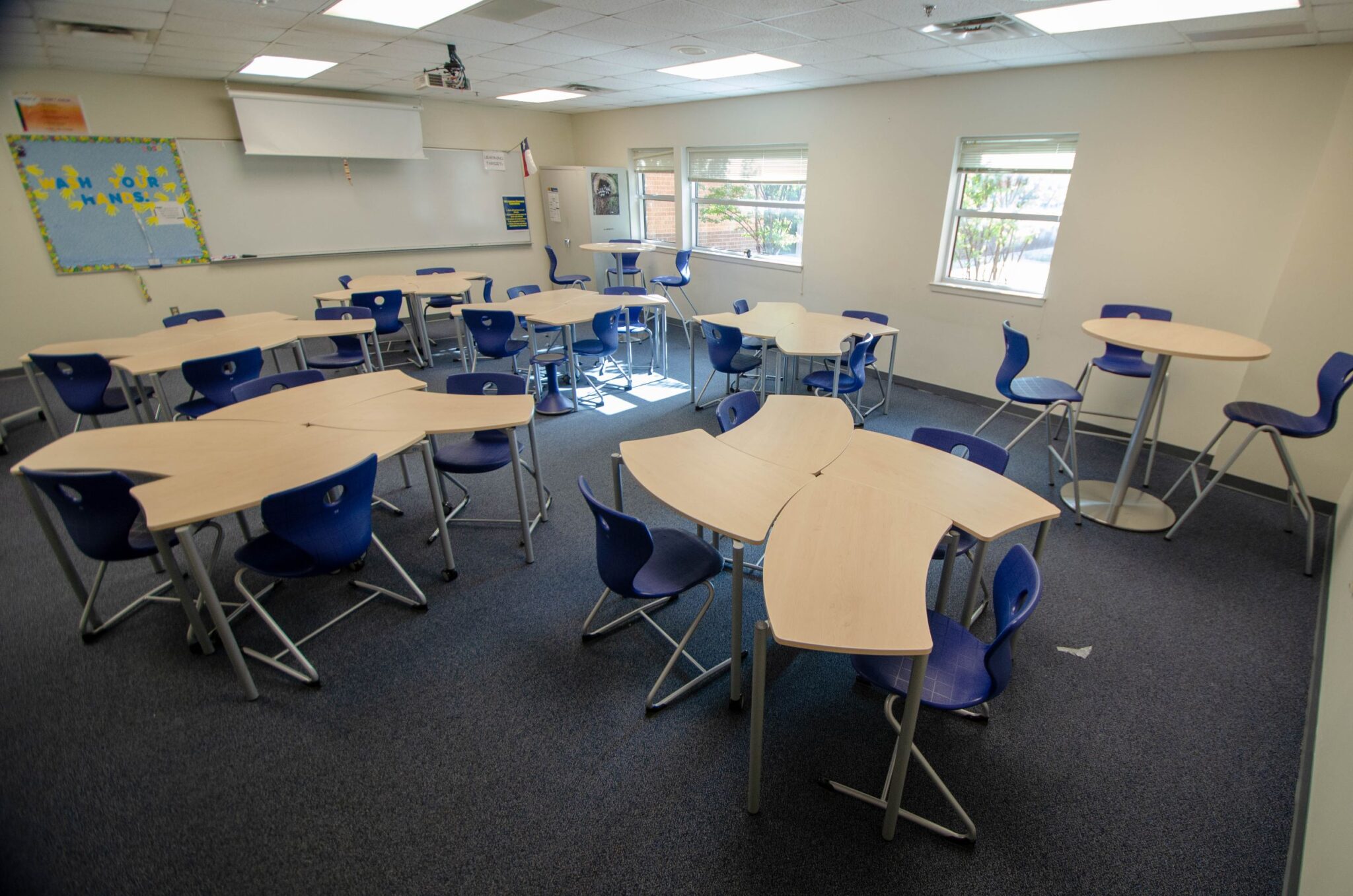 Lone Star Furnishings - Texas School Furniture - DSC 0277 1